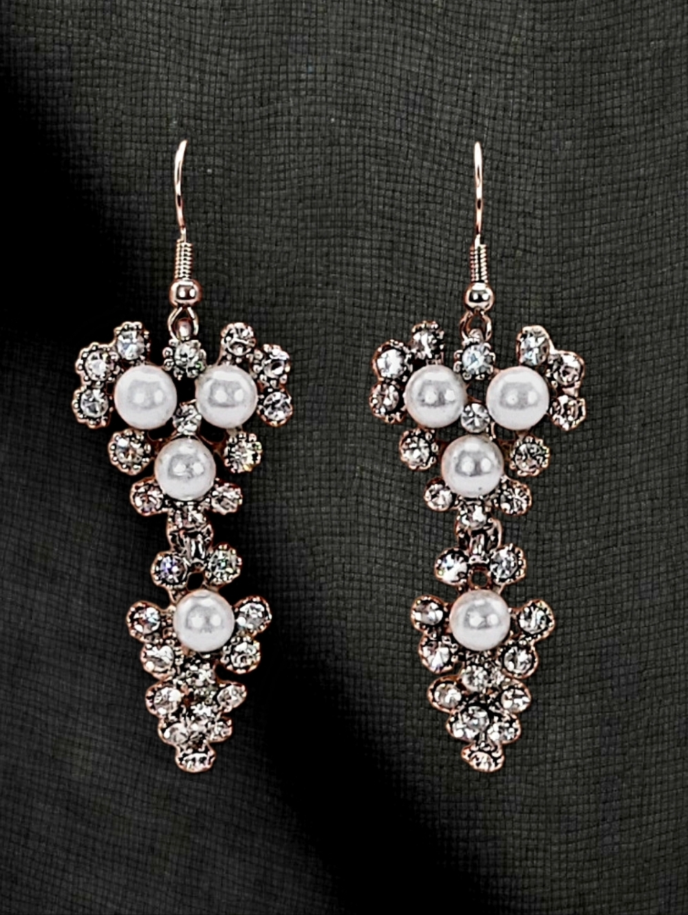 Pearl & Crystal Drop Earrings  Silver Tone New - Picture 3 of 3